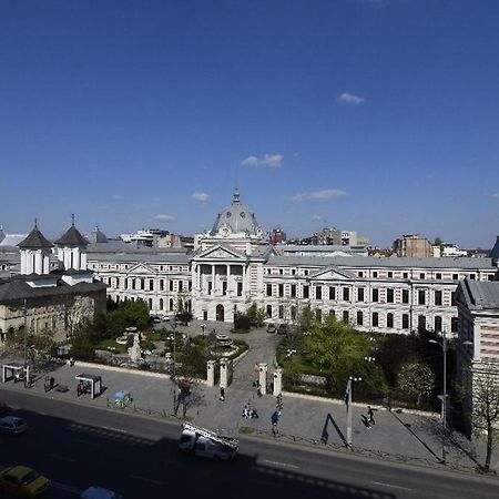 University Square - View Of City Bukarest Eksteriør billede